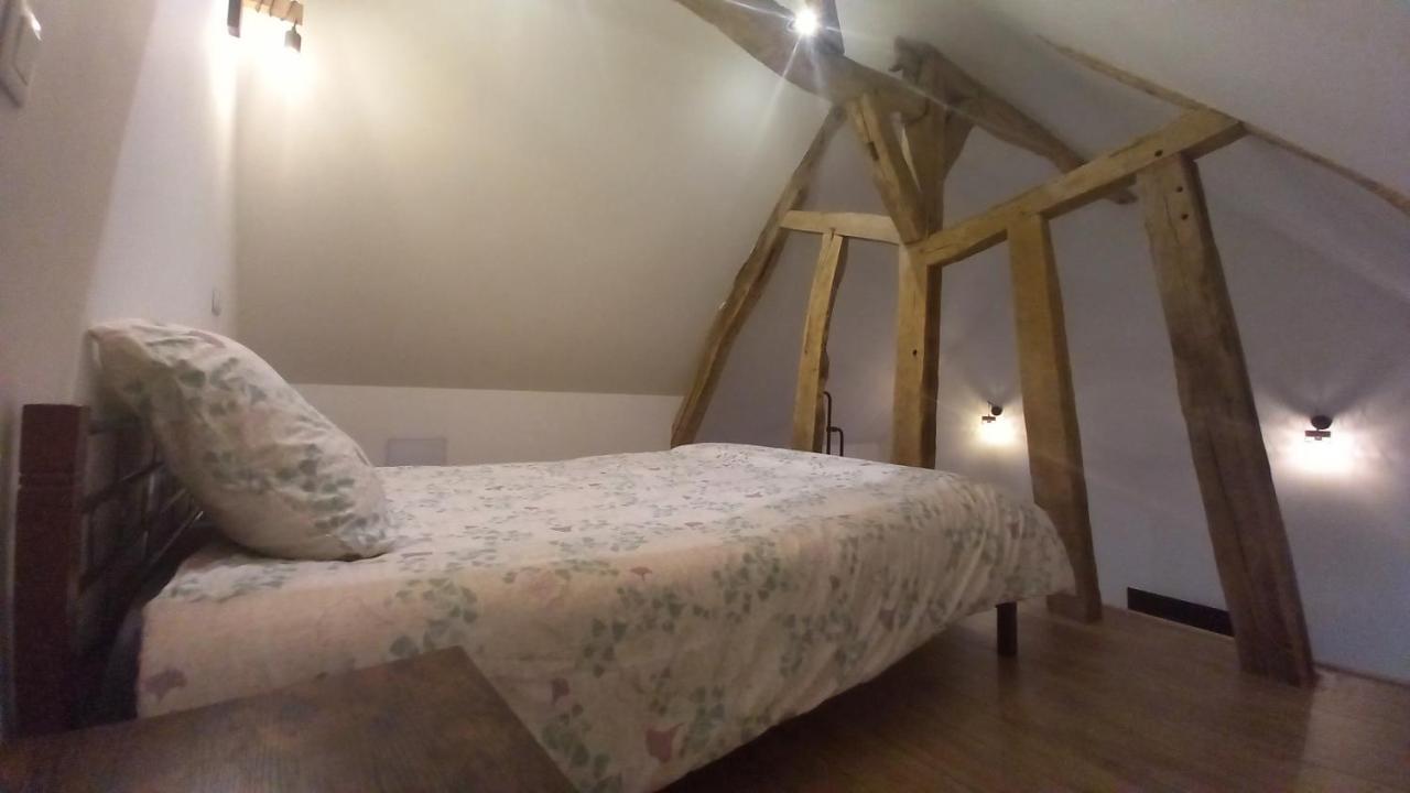 Logement Independant Tour-en-Sologne 外观 照片
